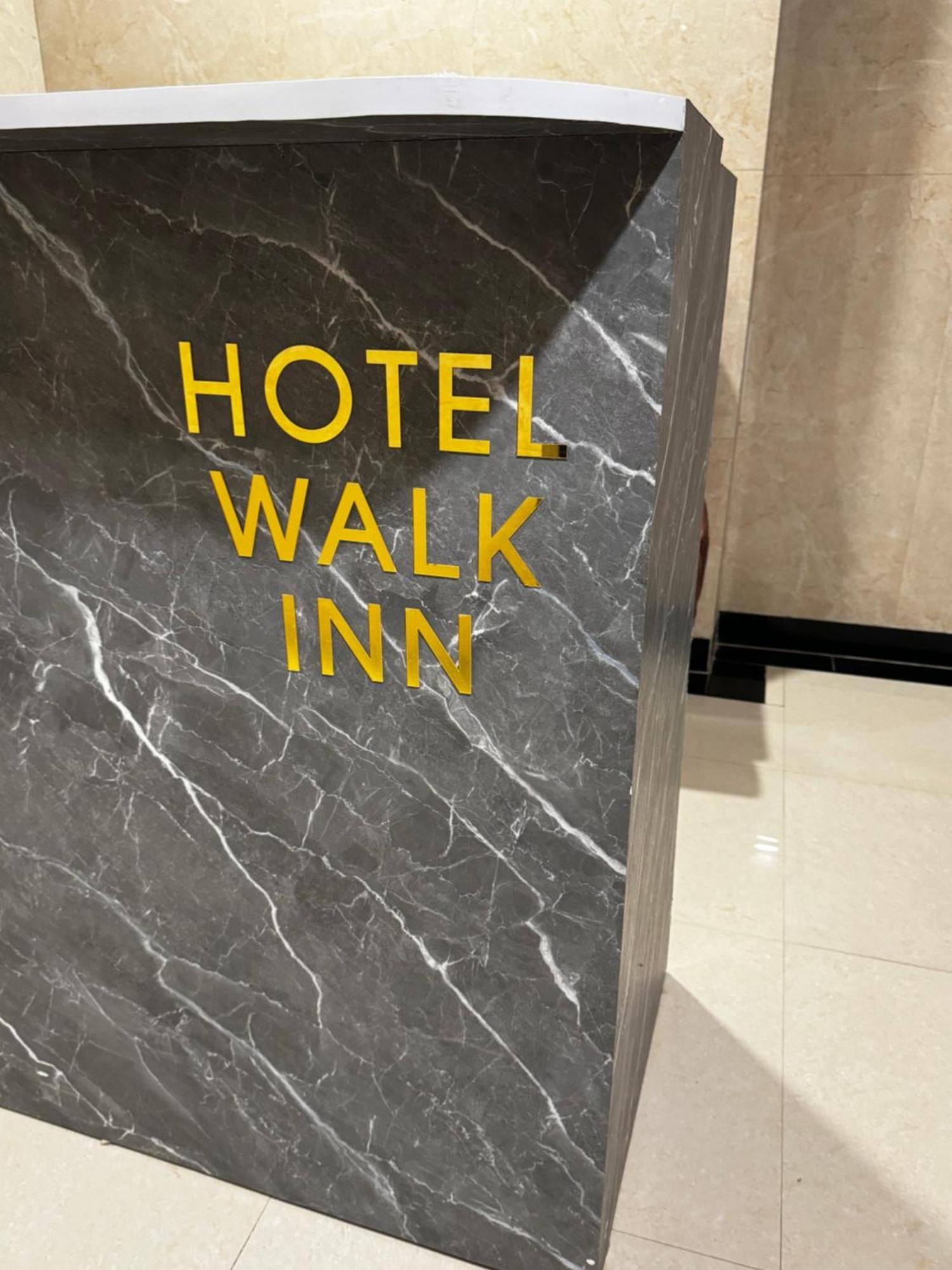 Hotel Walk Inn Фарідабад Екстер'єр фото